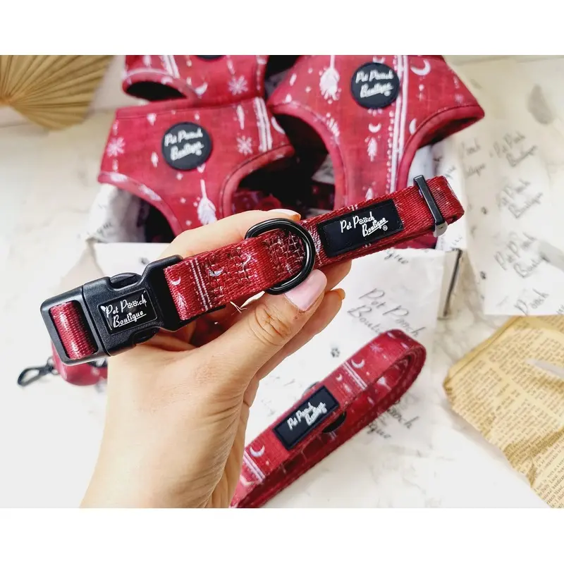 RED TITAN DOG COLLAR M