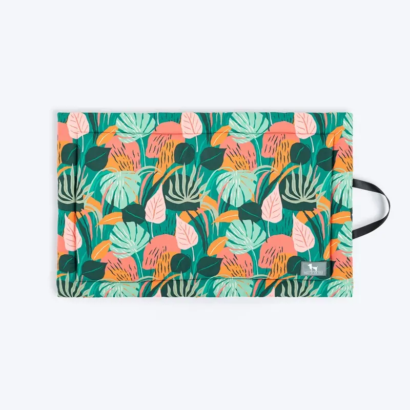 HUFT Garden Of Love Mat For Dog & Cat - Green