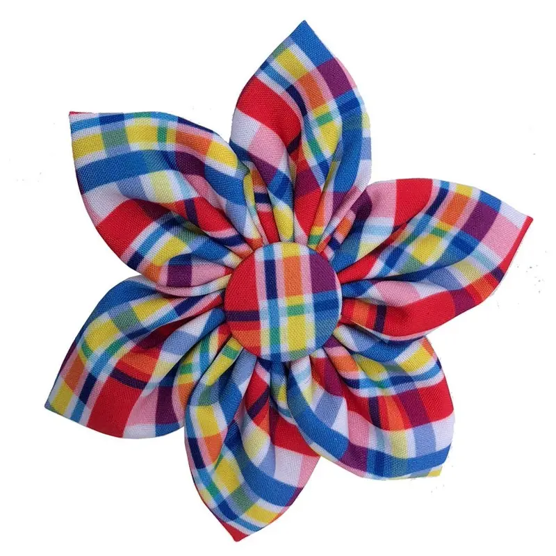 Huxley & Kent Pinwheel Dog Collar Attachment - Preppy Plaid Large - 3.5"